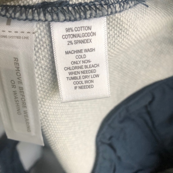 LOFT Ann Taylor Julie Capri Pants Size 10P - Picture 3 of 4